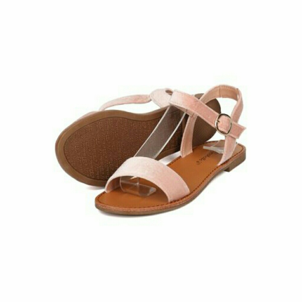 Breckelle's blush velvet sandles 6.5